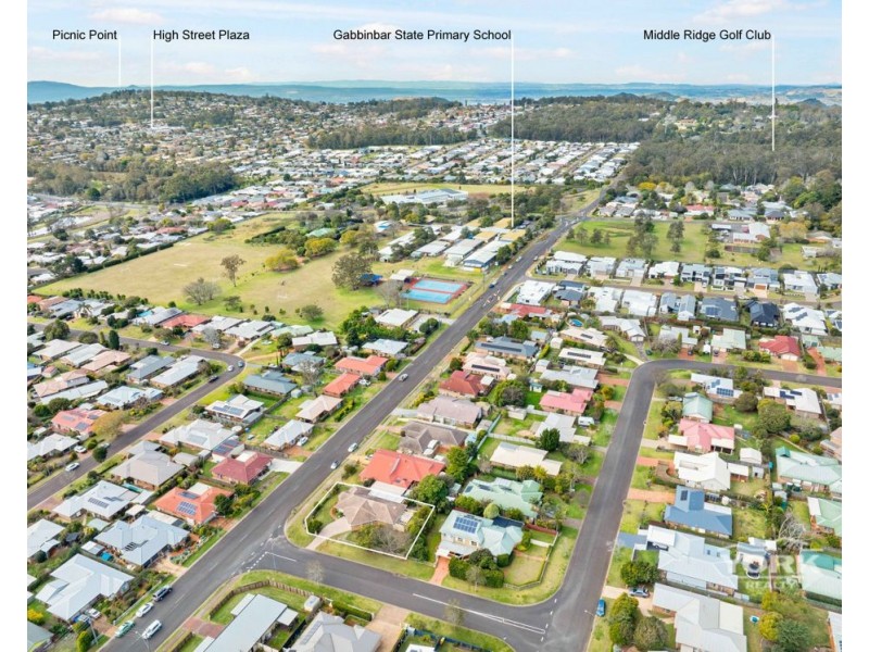 198 Stenner Street, Middle Ridge QLD 4350