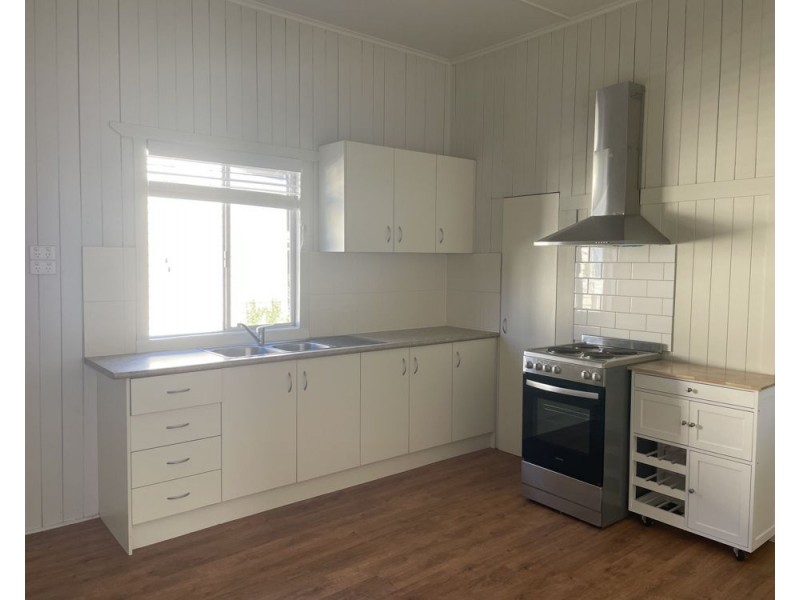 7 Pechey Street, South Toowoomba QLD 4350