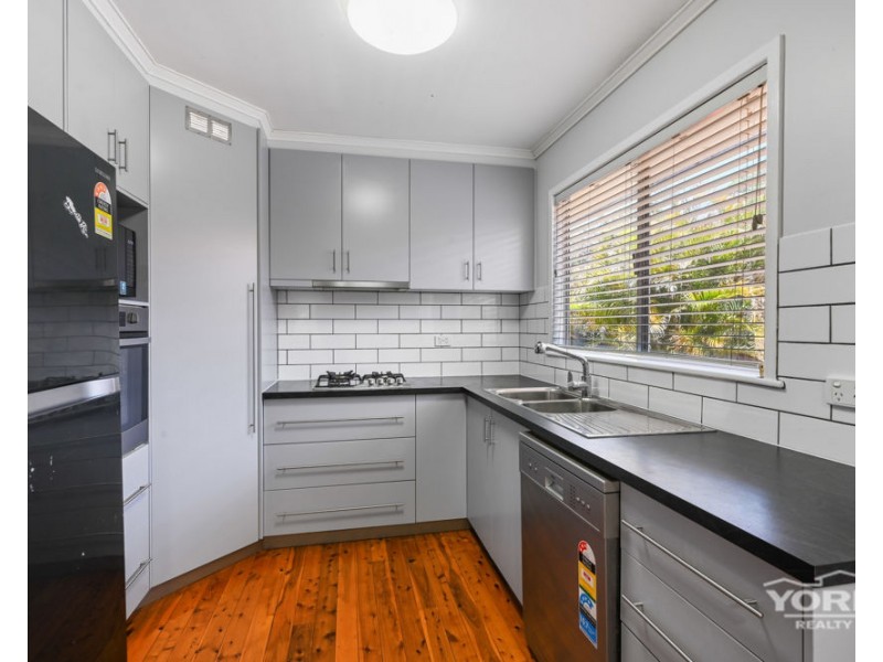 160 Hill Street, Newtown QLD 4350