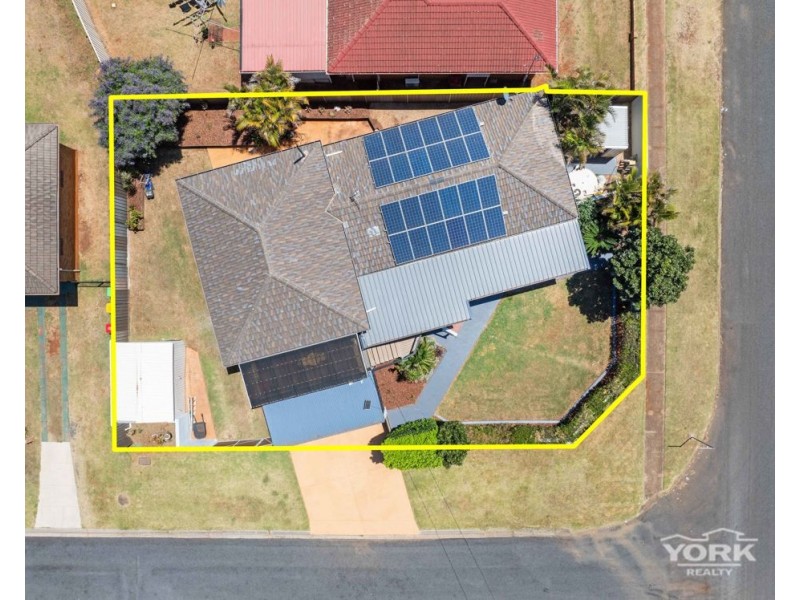 160 Hill Street, Newtown QLD 4350