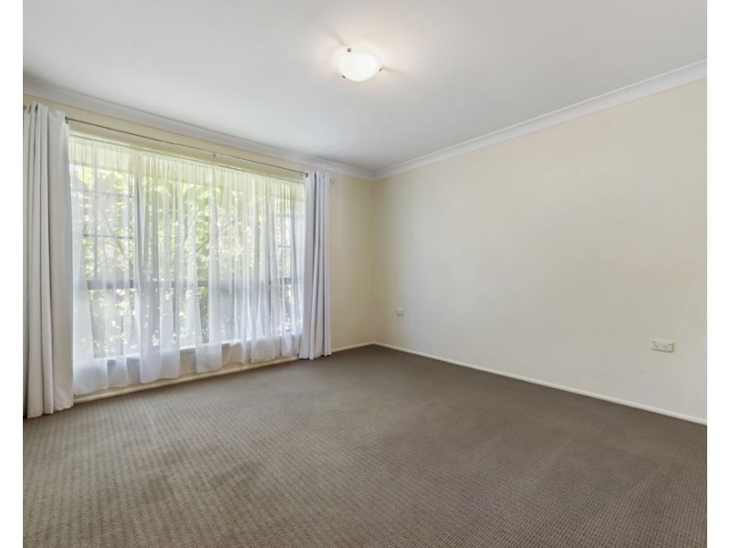 12 Lotus Crescent, Centenary Heights QLD 4350