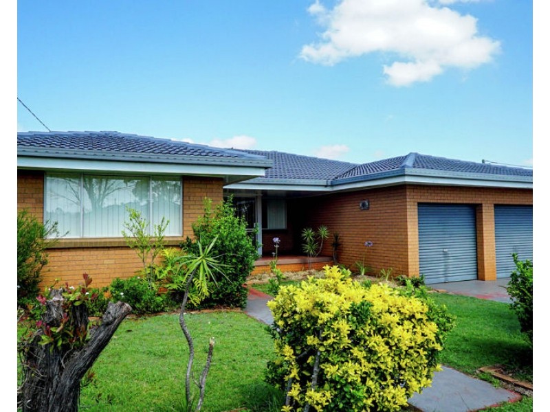 34 Richmond Drive, Wilsonton QLD 4350