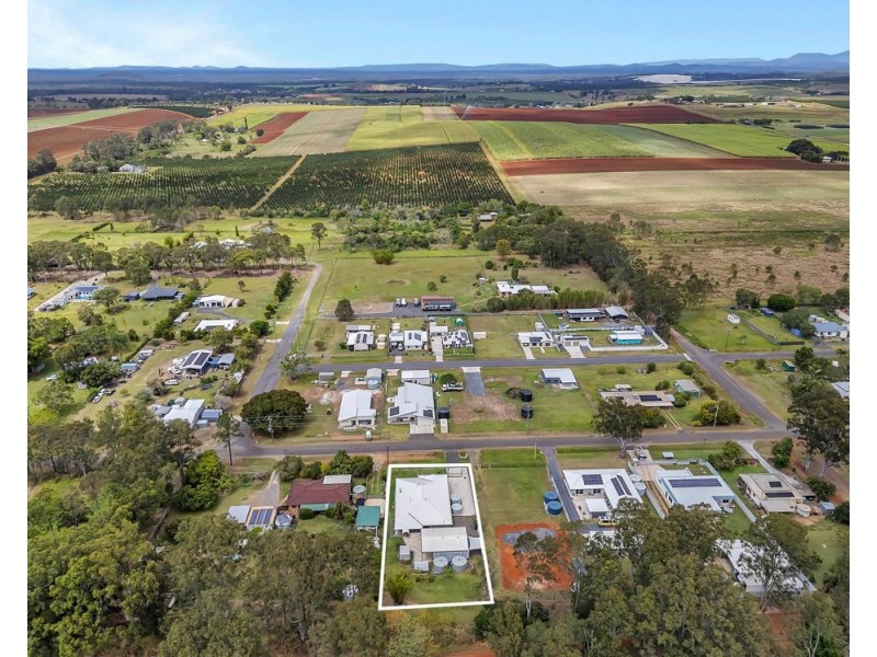 181 Station Road, Horton QLD 4660