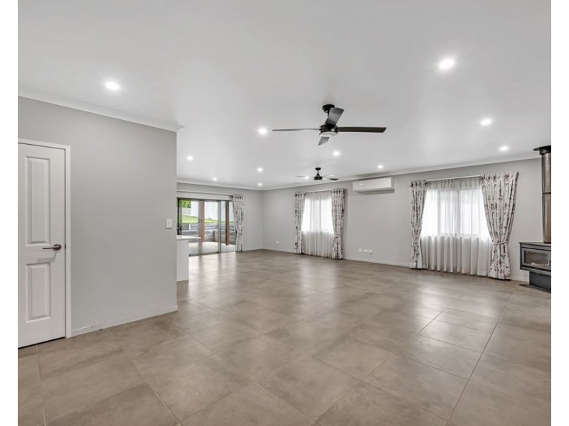 181 Station Road, Horton QLD 4660