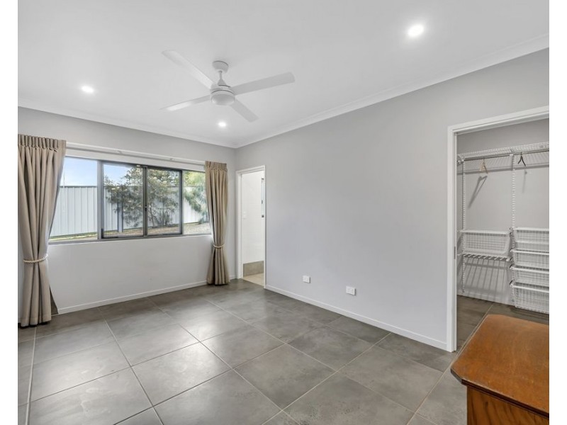 181 Station Road, Horton QLD 4660