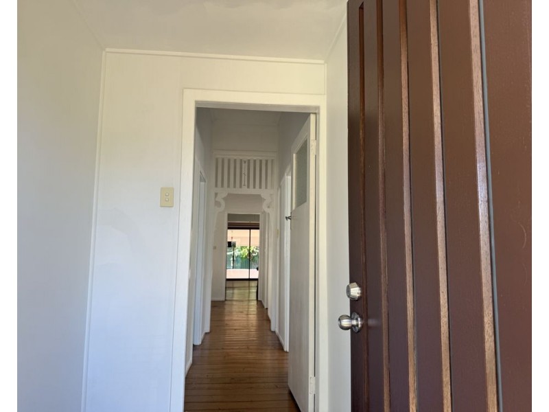 55 Rome Street, Newtown QLD 4350