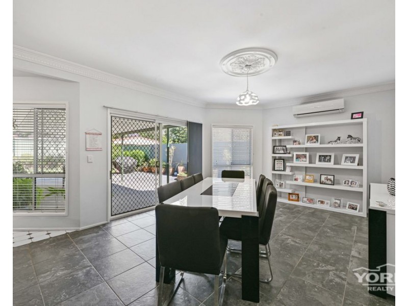 9 Leahy Street, Rockville QLD 4350