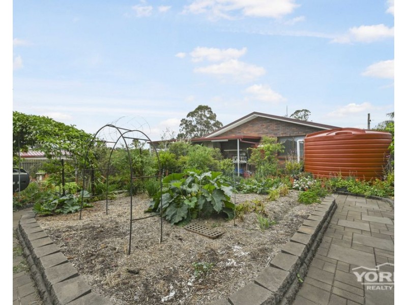 7 Hardy Court, Wilsonton Heights QLD 4350