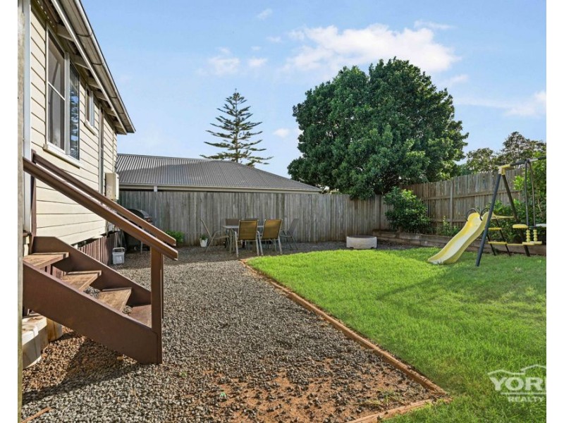 2 Vacy Street, Newtown QLD 4350