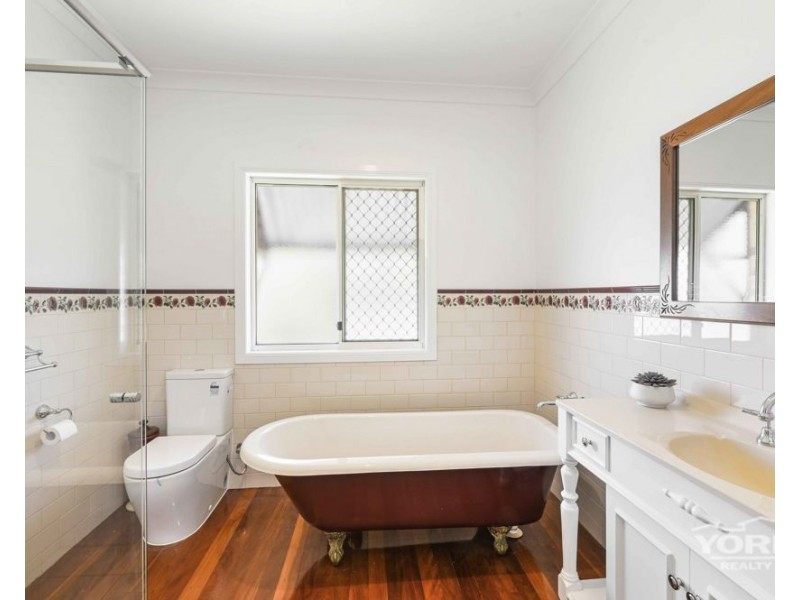 1 Jane Court, Cotswold Hills QLD 4350
