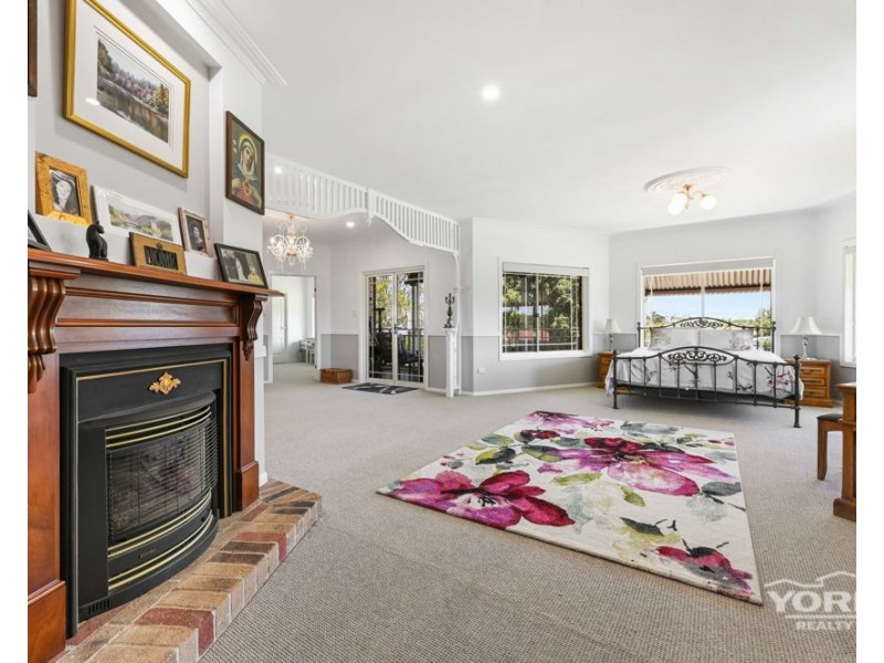 1 Jane Court, Cotswold Hills QLD 4350