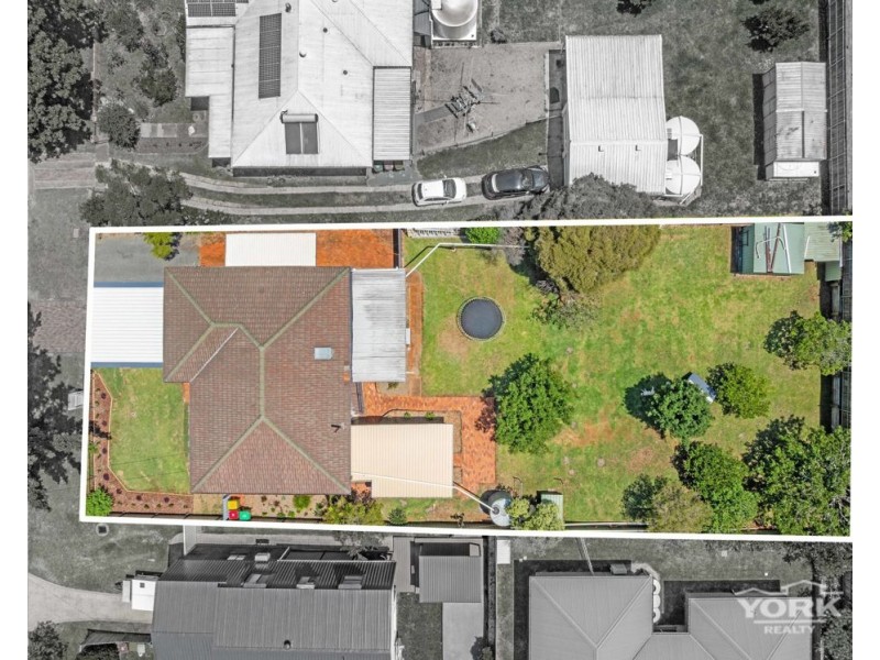 77 Hoey Street, Kearneys Spring QLD 4350