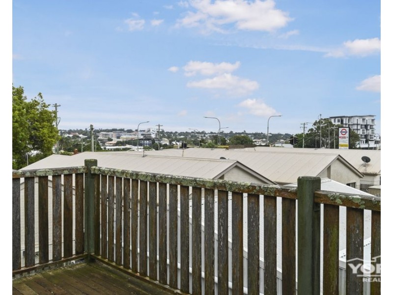 8 Ida Street, South Toowoomba QLD 4350