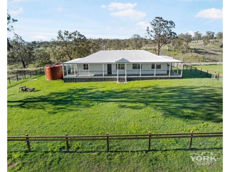 216 Peters Road, Groomsville QLD 4352