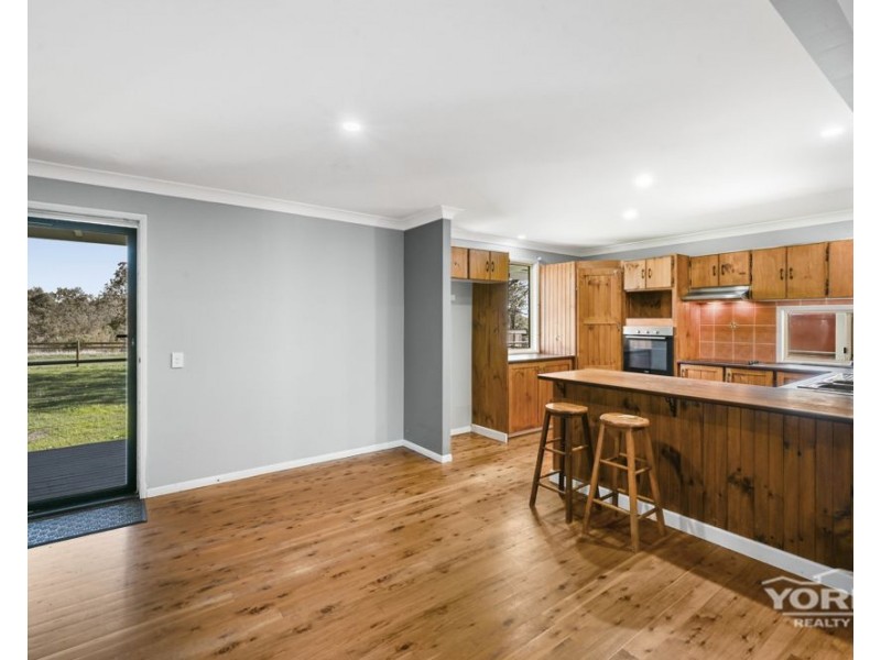 216 Peters Road, Groomsville QLD 4352