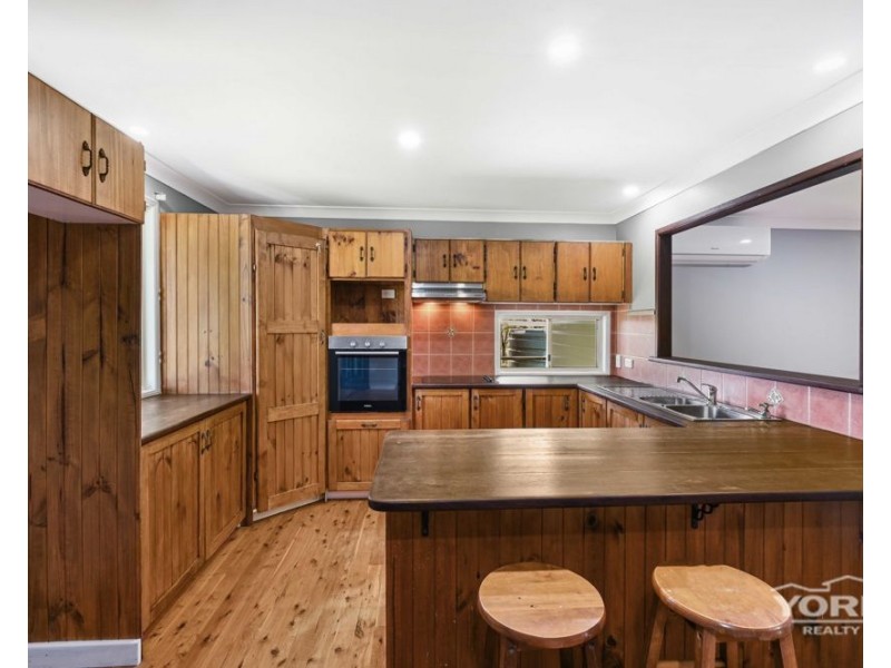 216 Peters Road, Groomsville QLD 4352