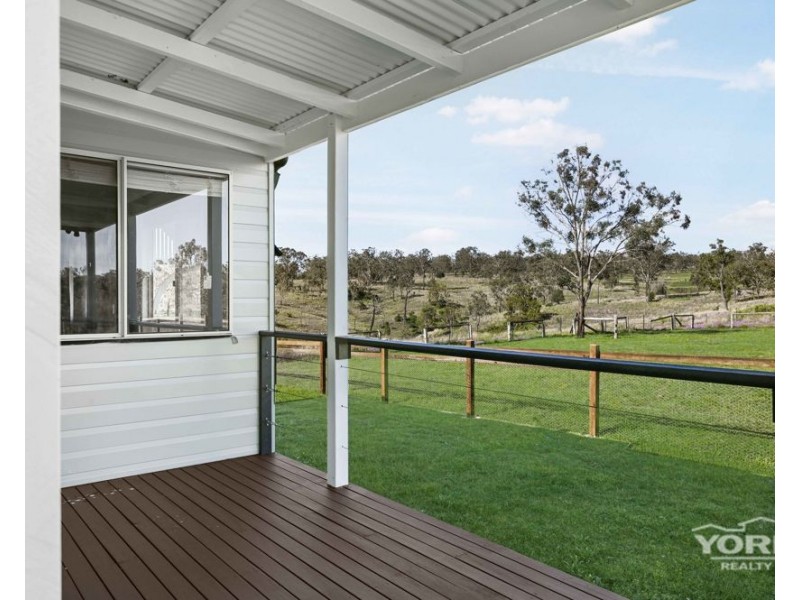 216 Peters Road, Groomsville QLD 4352