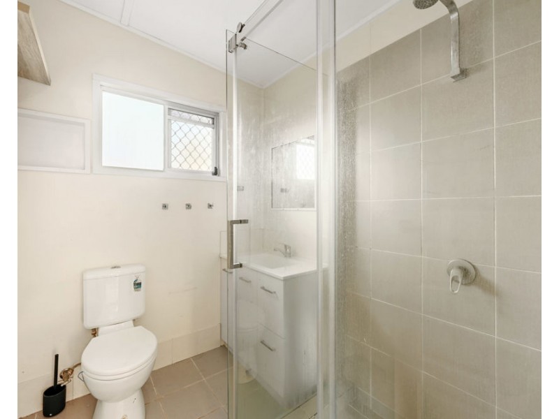 19 Vanity Street, Rockville QLD 4350