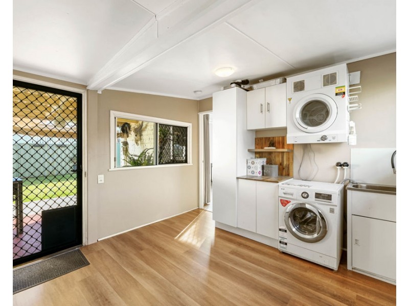 19 Vanity Street, Rockville QLD 4350