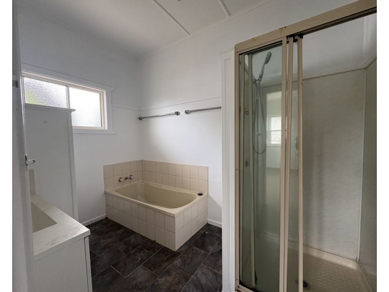 12 Hillside Street, Newtown QLD 4350