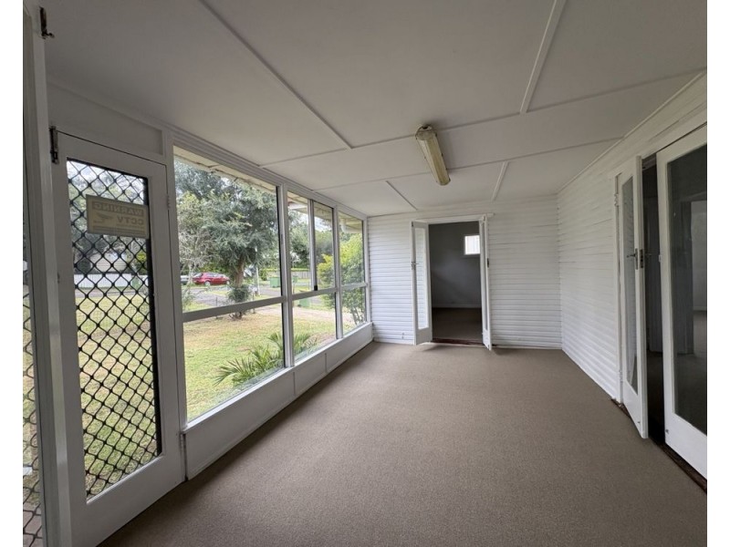 12 Hillside Street, Newtown QLD 4350