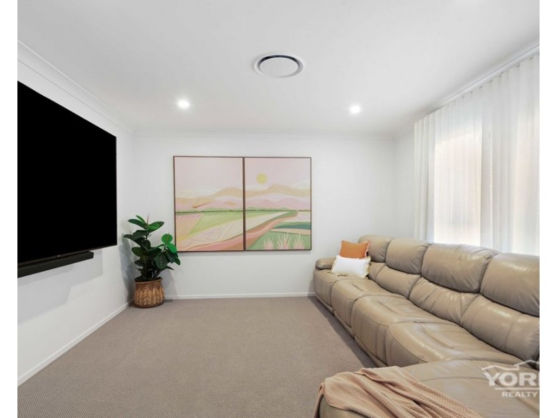 14 Kuwong Street, Highfields QLD 4352