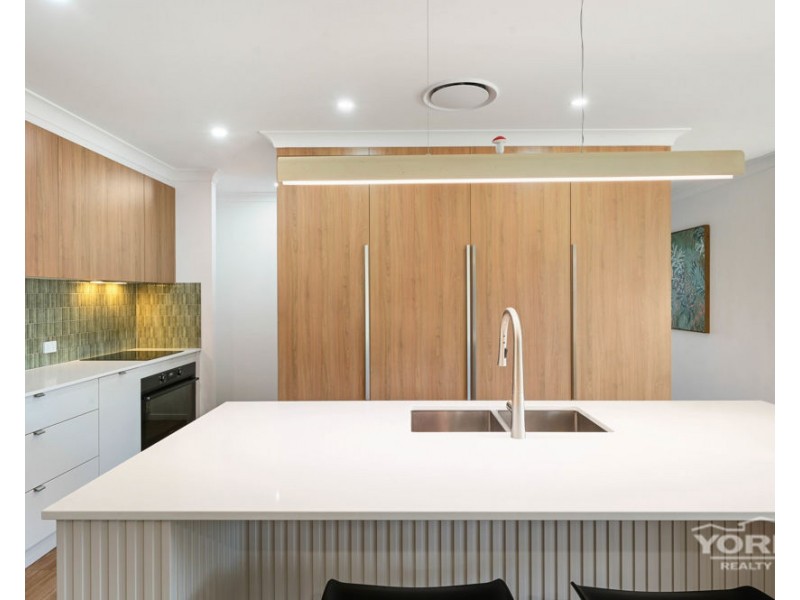 14 Kuwong Street, Highfields QLD 4352