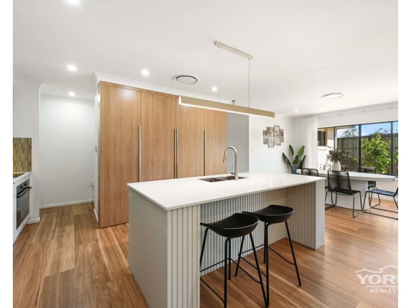 14 Kuwong Street, Highfields QLD 4352