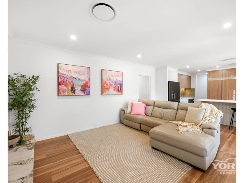 14 Kuwong Street, Highfields QLD 4352