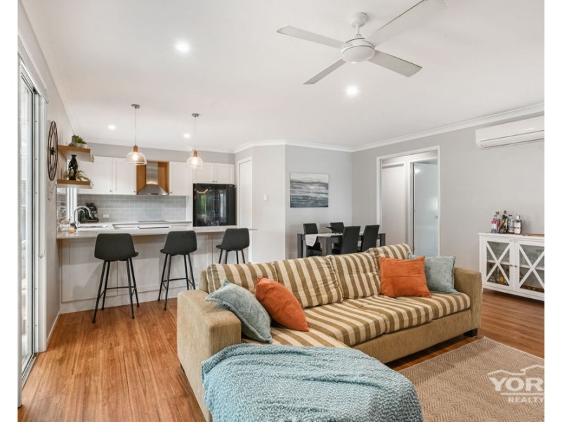 6 Fullbrook Avenue, Highfields QLD 4352