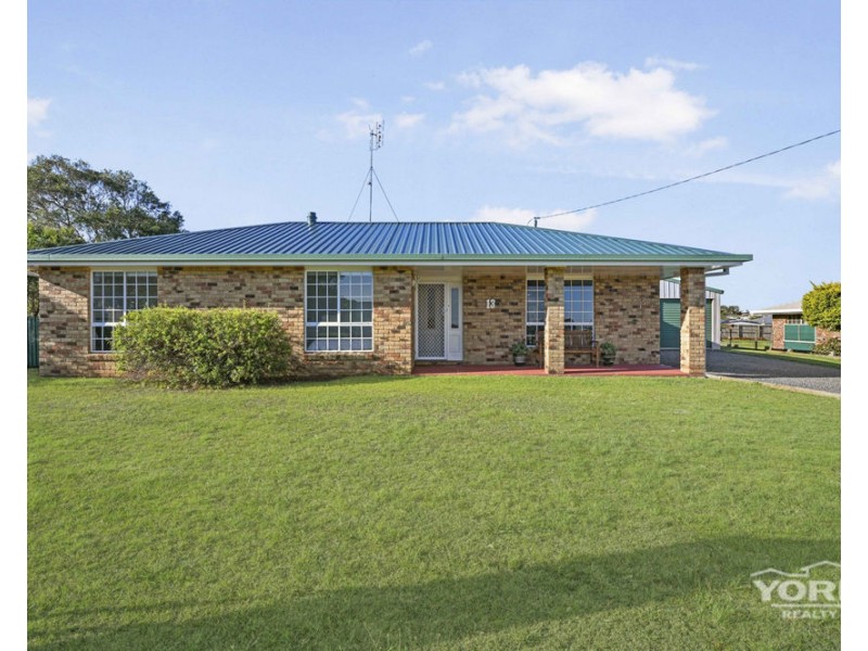 13 Roslyn Street, Westbrook QLD 4350