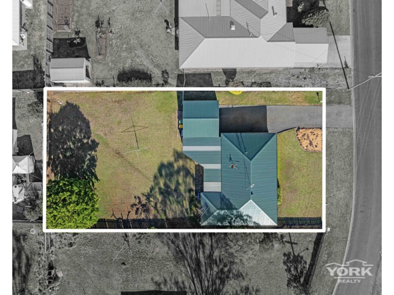 13 Roslyn Street, Westbrook QLD 4350