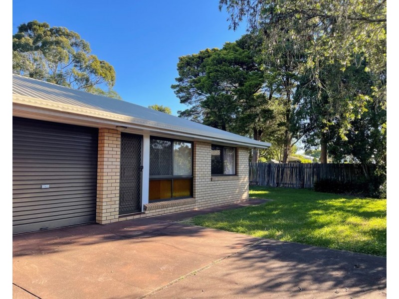 2/9 Norman Street, South Toowoomba QLD 4350