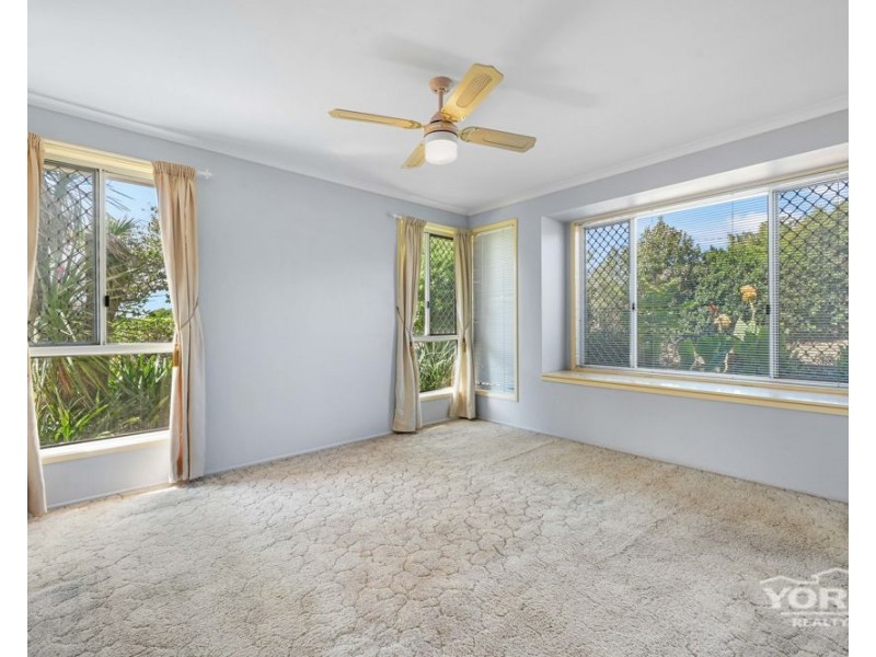 11 Traminer Drive, Wilsonton Heights QLD 4350