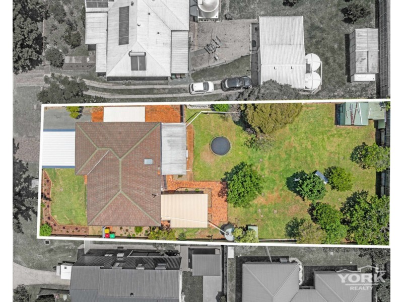 77 Hoey Street, Kearneys Spring QLD 4350