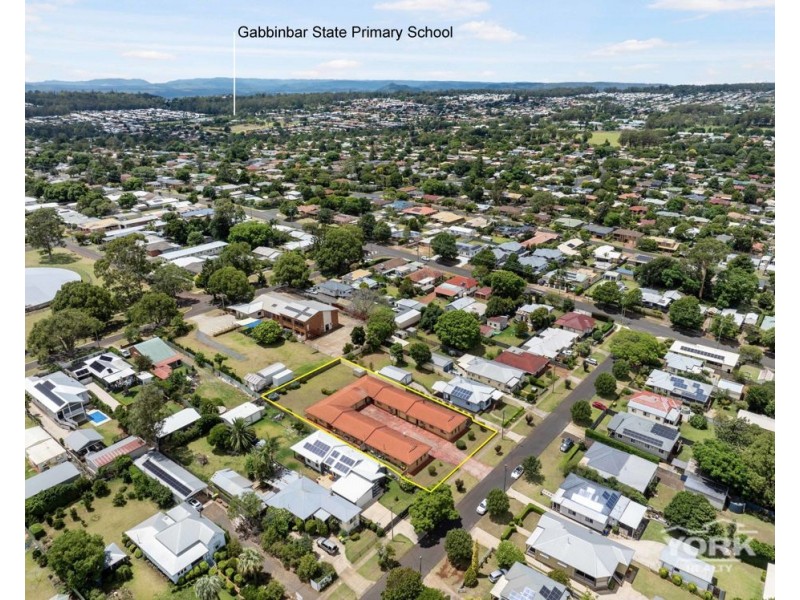 46 Llewellyn Street, Centenary Heights QLD 4350