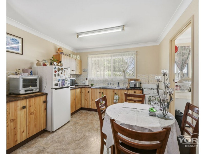 46 Llewellyn Street, Centenary Heights QLD 4350