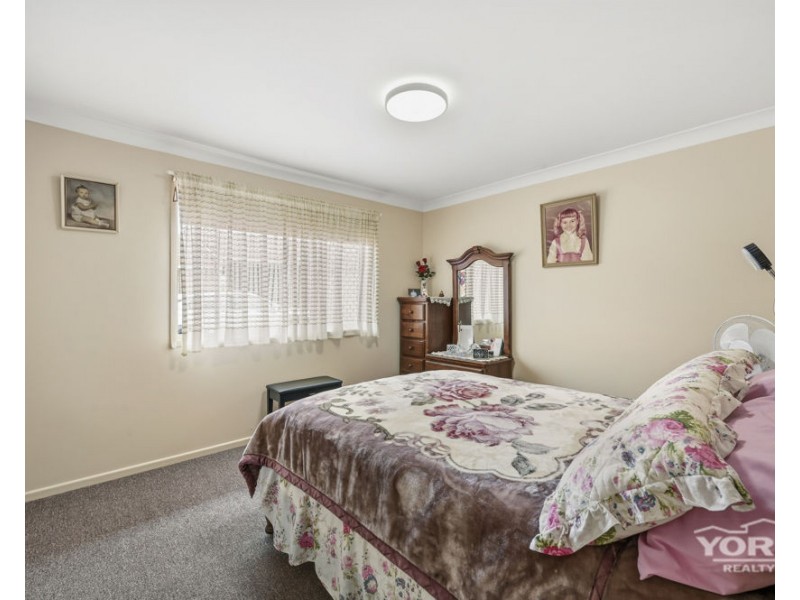 46 Llewellyn Street, Centenary Heights QLD 4350