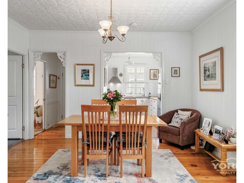 49 Bass Street, Centenary Heights QLD 4350