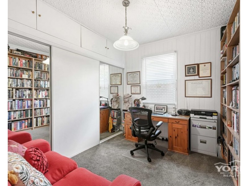 49 Bass Street, Centenary Heights QLD 4350