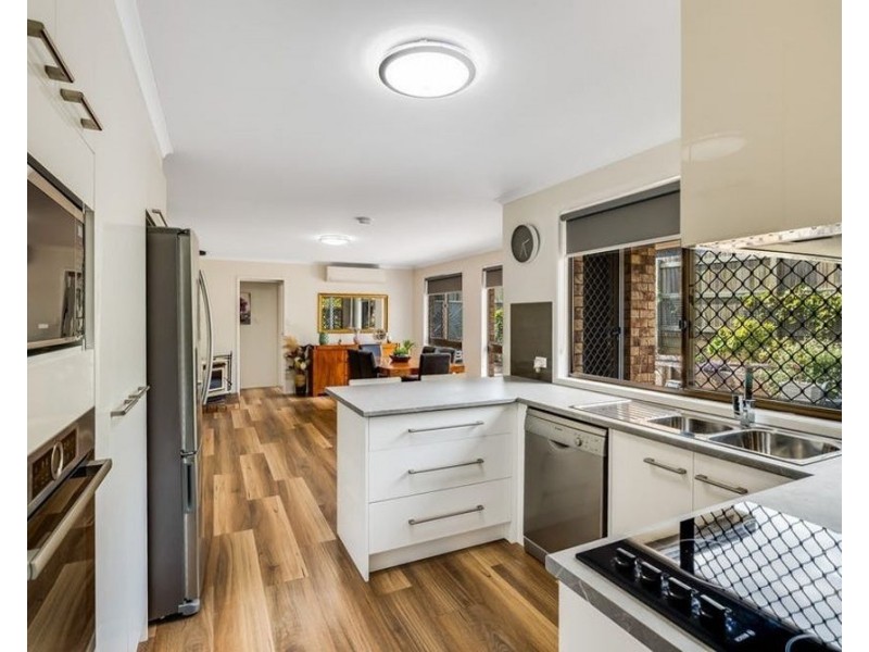 1 Cornwall Court, Drayton QLD 4350