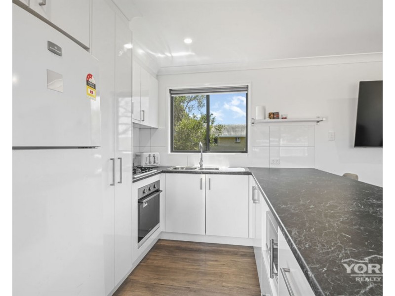 11 Avondale Street, Newtown QLD 4350