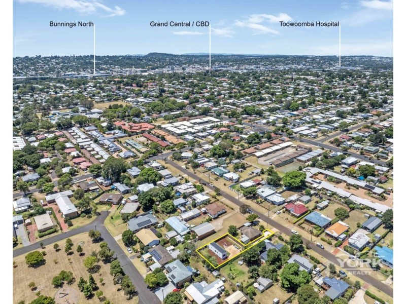 11 Avondale Street, Newtown QLD 4350