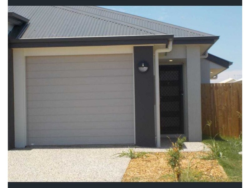 2/4 Wongalee Pl, Cambooya QLD 4358