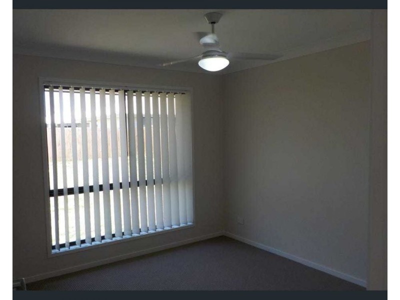 2/4 Wongalee Pl, Cambooya QLD 4358