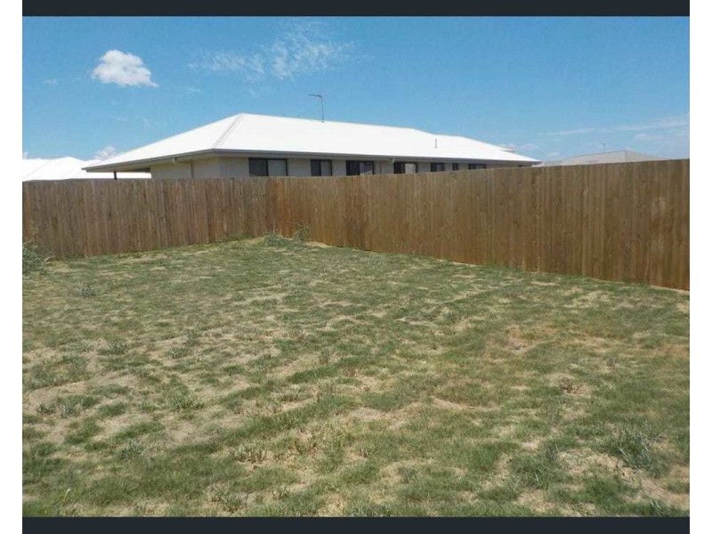 2/4 Wongalee Pl, Cambooya QLD 4358