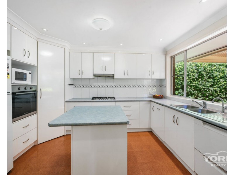 11 Prince Henry Drive, Prince Henry Heights QLD 4350