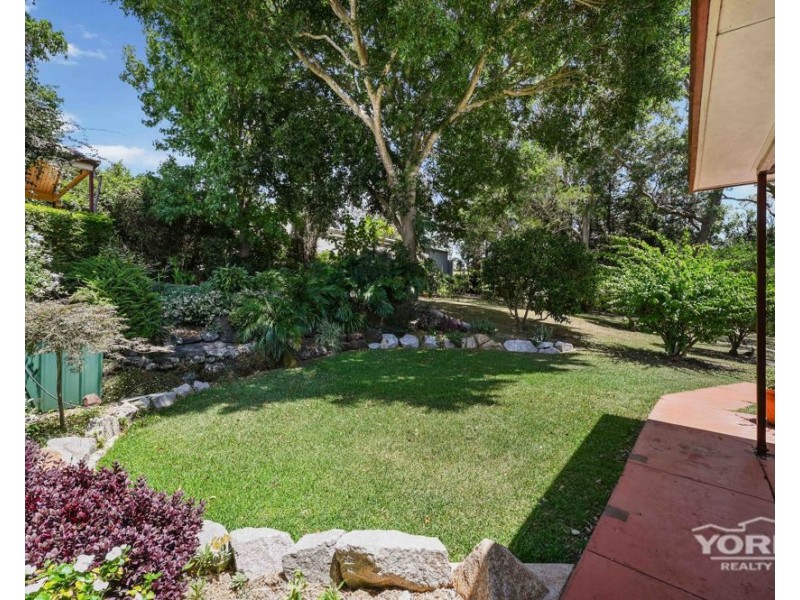 11 Prince Henry Drive, Prince Henry Heights QLD 4350