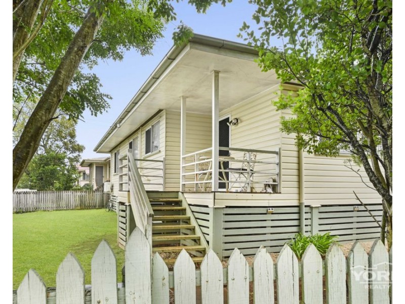 3 McMahon Crescent, Newtown QLD 4350