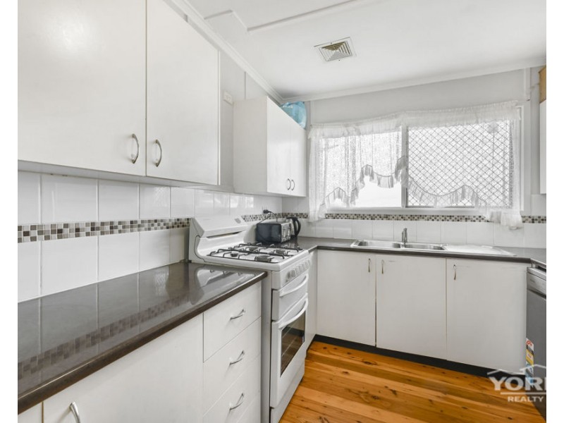 3 McMahon Crescent, Newtown QLD 4350